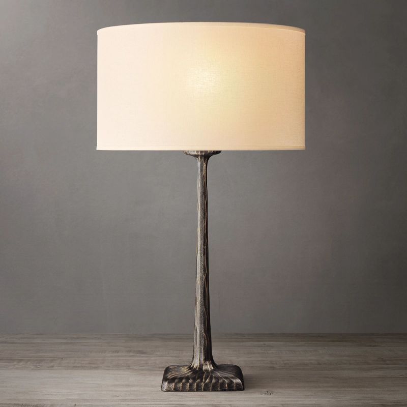Thadeus Table Lamp - detail 2
